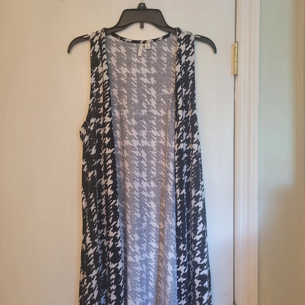 Open Vest - Picture 1 of 4
